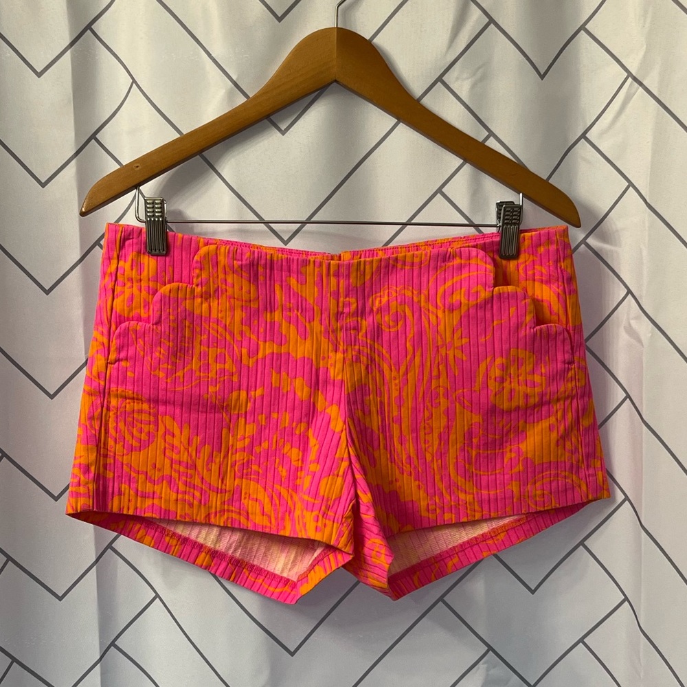 2/$30 Lilly Pulitzer Shorts Size 4 Deenie Shorts